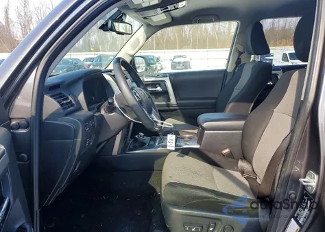 2023 Toyota 4Runner Se из США, поврежденный, VIN JTEMU5JR3P6122998